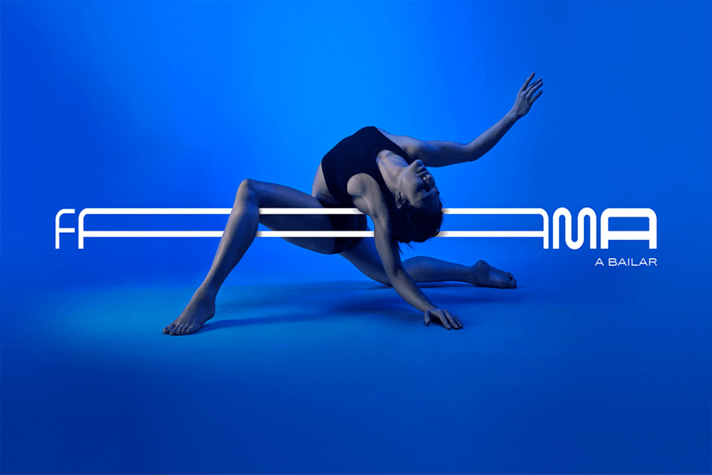 Logo flexible que interactúa con el entorno. Fama a Bailar “da el salto”